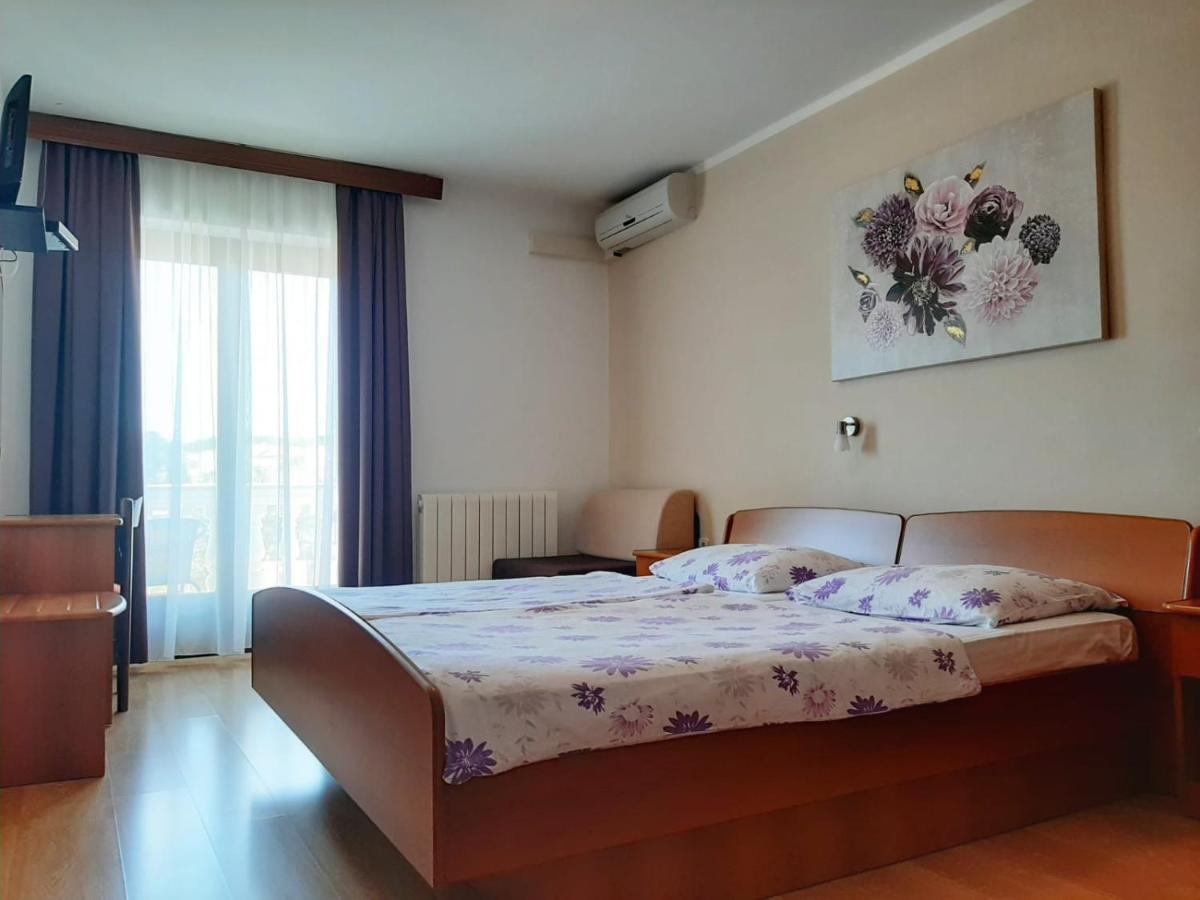 Guest House Katarina Malinska Dış mekan fotoğraf