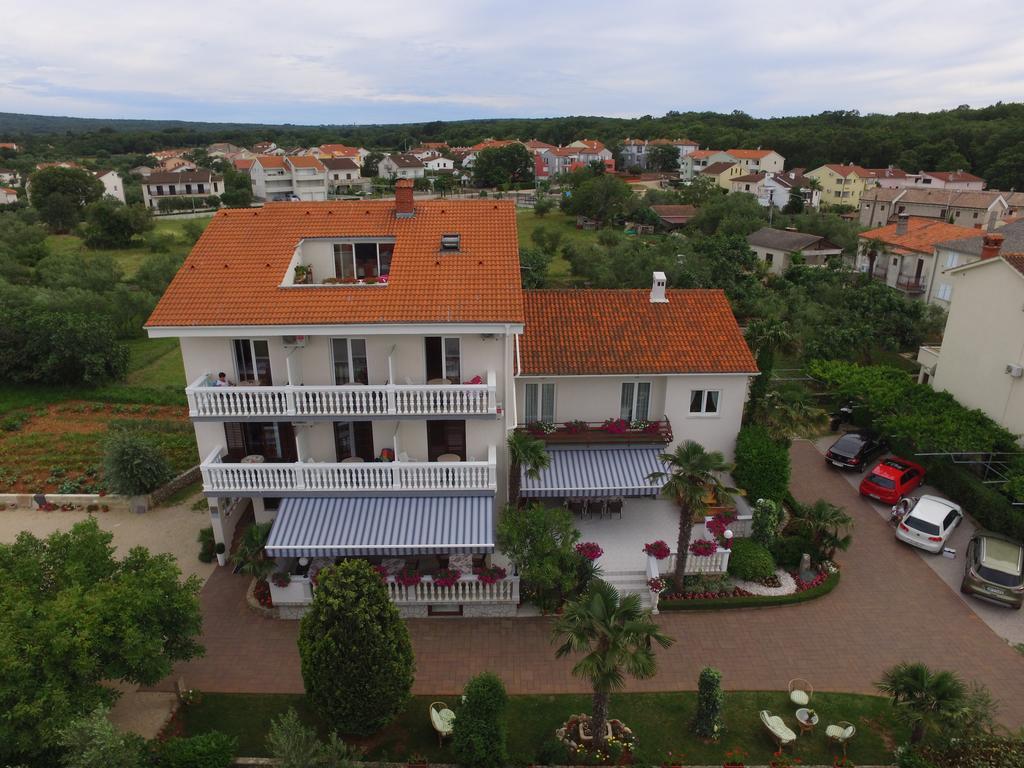 Guest House Katarina Malinska Dış mekan fotoğraf
